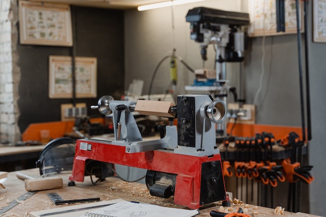 How to Set Up Your Wood Lathe: A Comprehensive 9-Step Checklist for Beginners and Pros